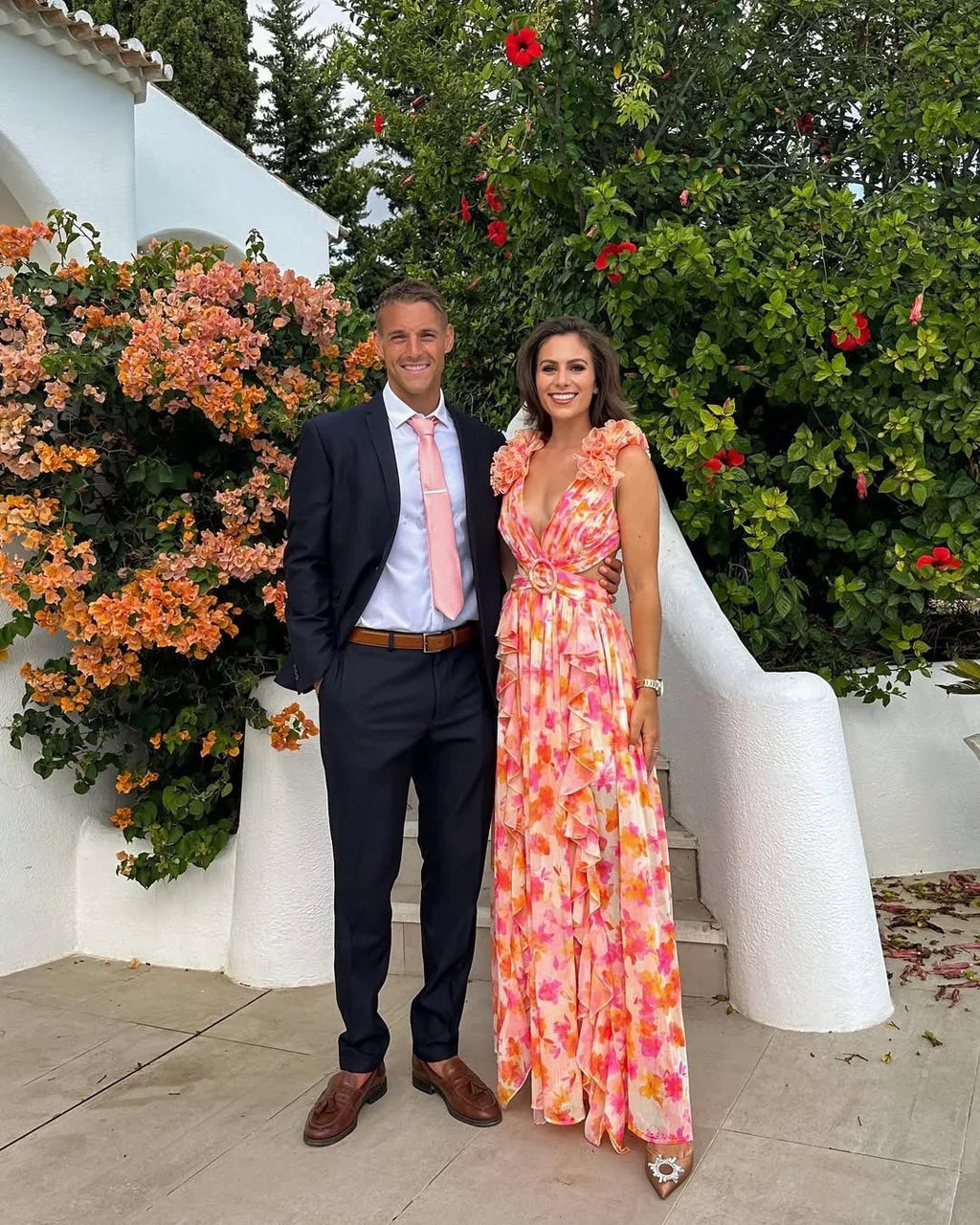 Nuvara | Ariadna | Vestido Largo de Invitada Estampado Floral Mujer Escote V Volantes