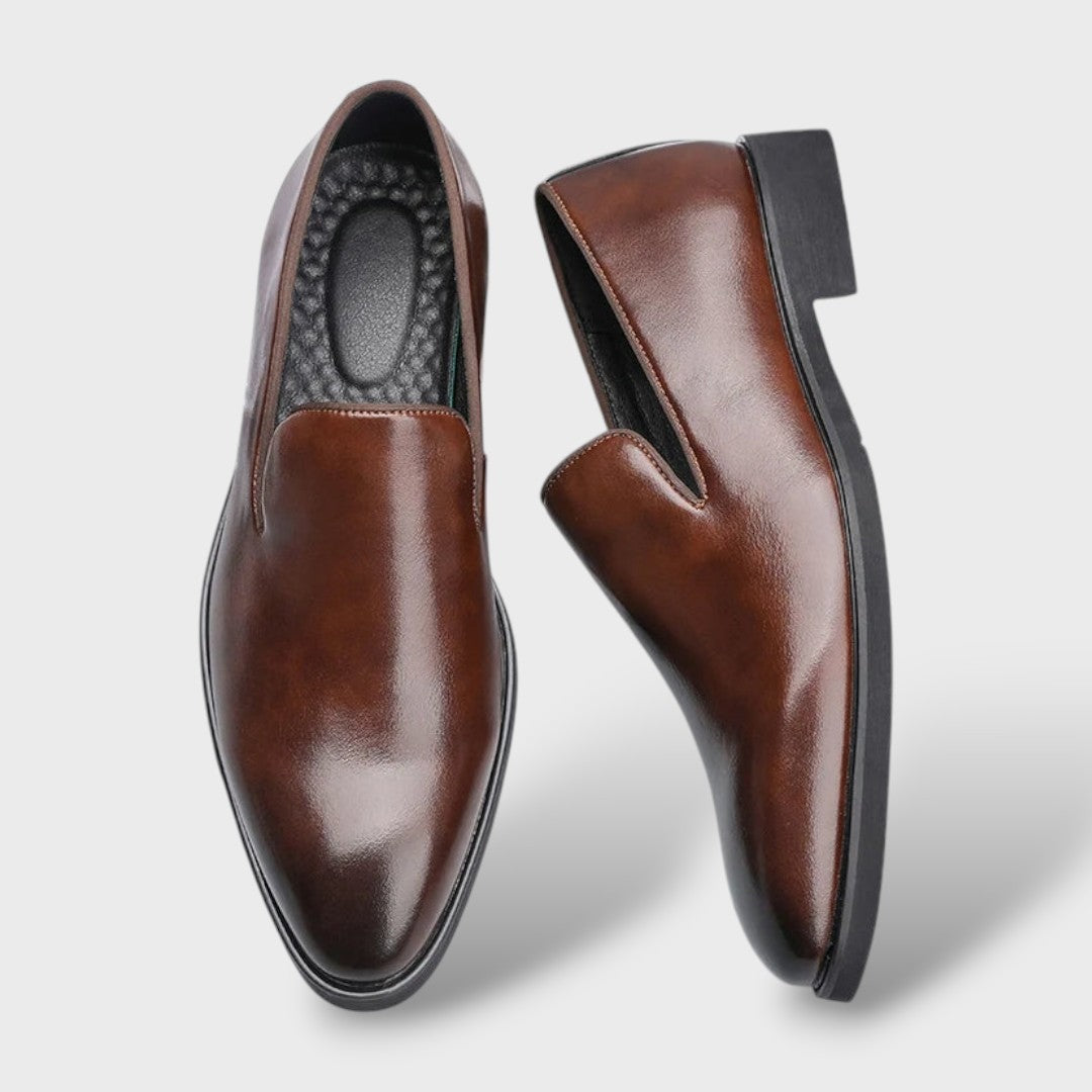 Arturo | Mocasines Negros de Cuero Hombre Puntera Afilada