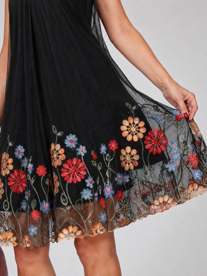 Nuvara | Candela | Vestido Corto Halter Bordado Floral Mujer Sin Mangas