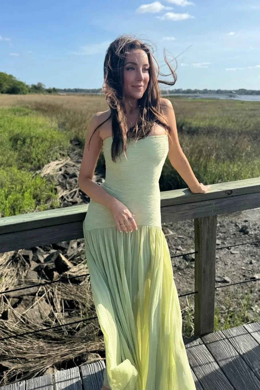 Nuvara | Candela | Vestido Largo Plisado Palabra de Honor Mujer