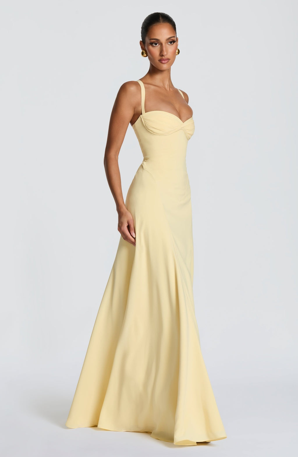 Nuvara | Catalina | Vestido Largo de Invitada de Boda Escote Corazón Mujer Falda Fluida