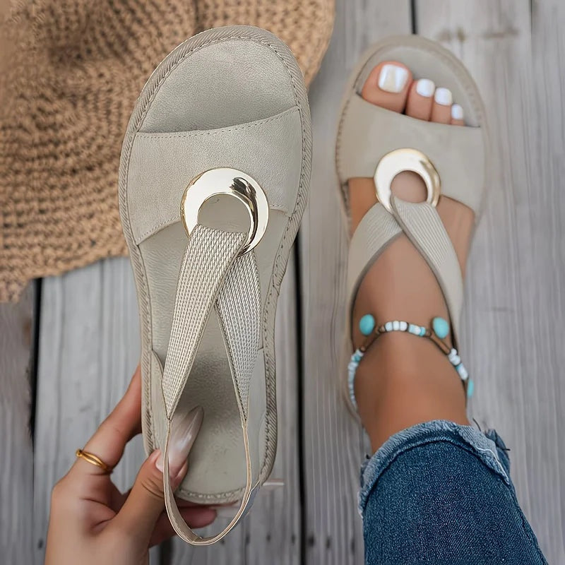 Nuvara Flat Sandals 3