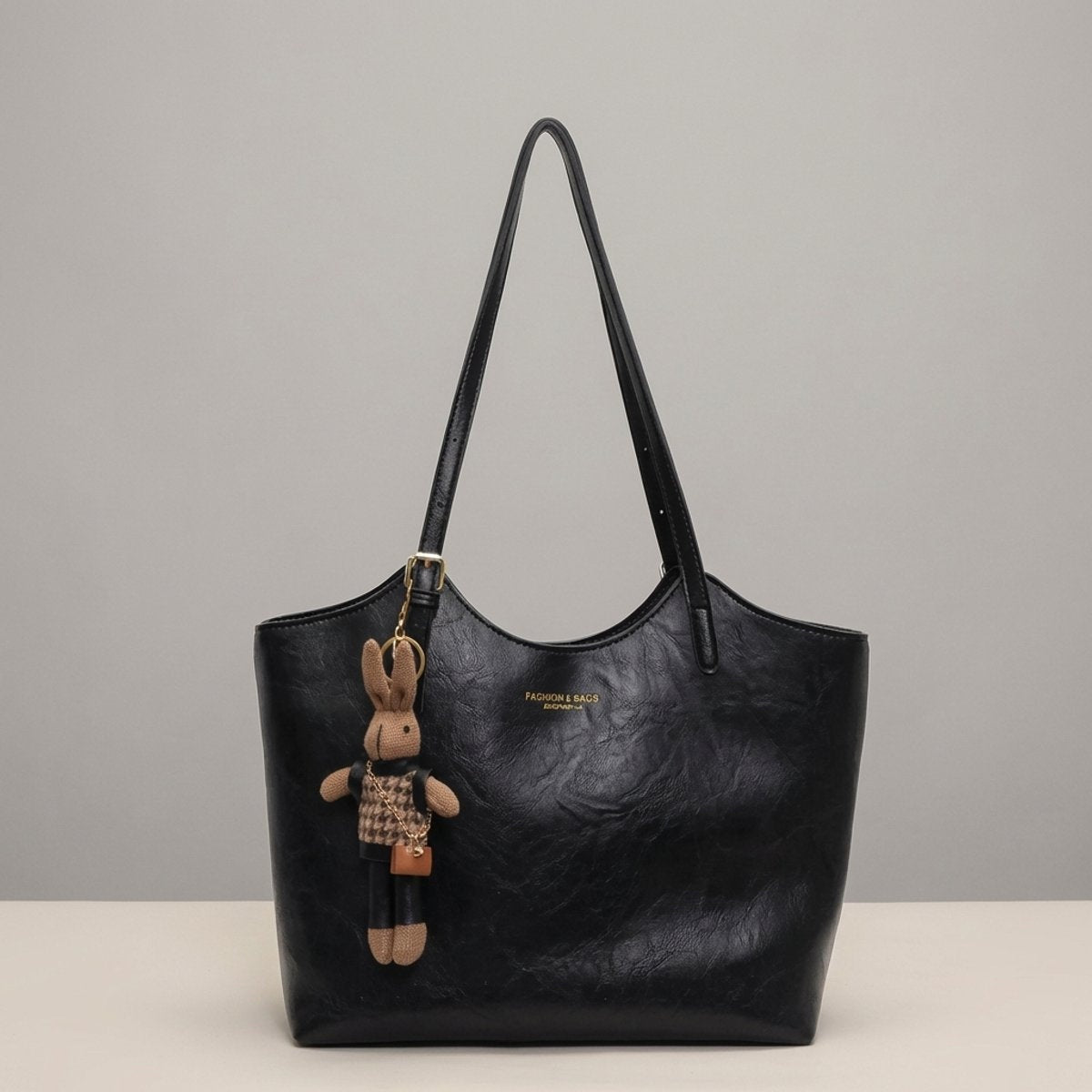 Nuvara | Macarena | Tote Bag de Cuero Vegano Mujer Grande con Colgante