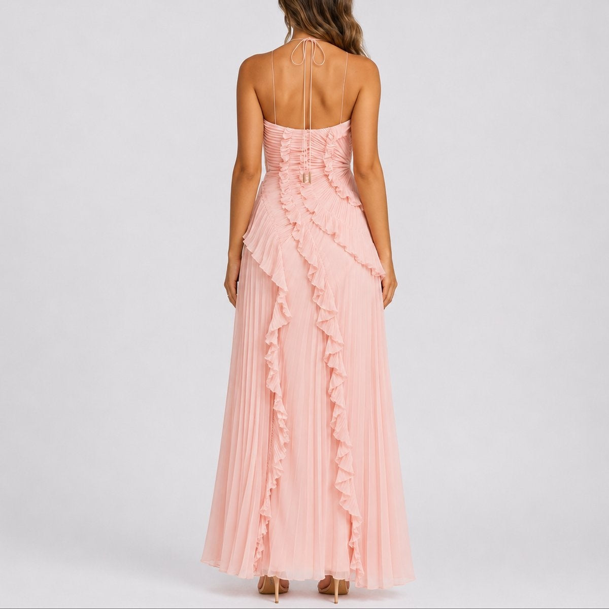 Nuvara | Pilar | Vestido Invitada Otoño Plisado con Volantes Mujer Cuello Halter