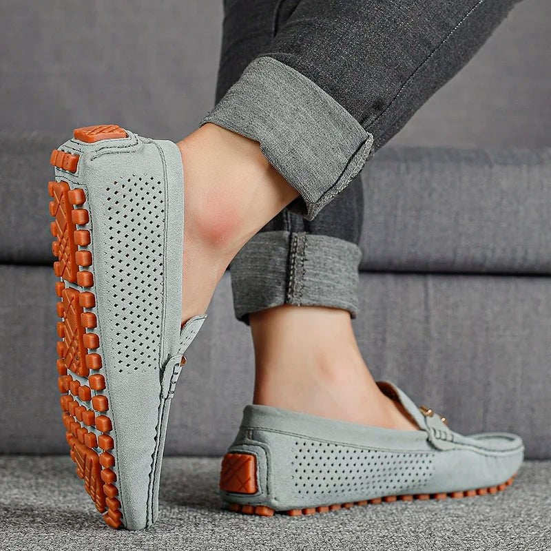 Rubén | Mocasines de Ante Perforado Hombre Sin Cordones