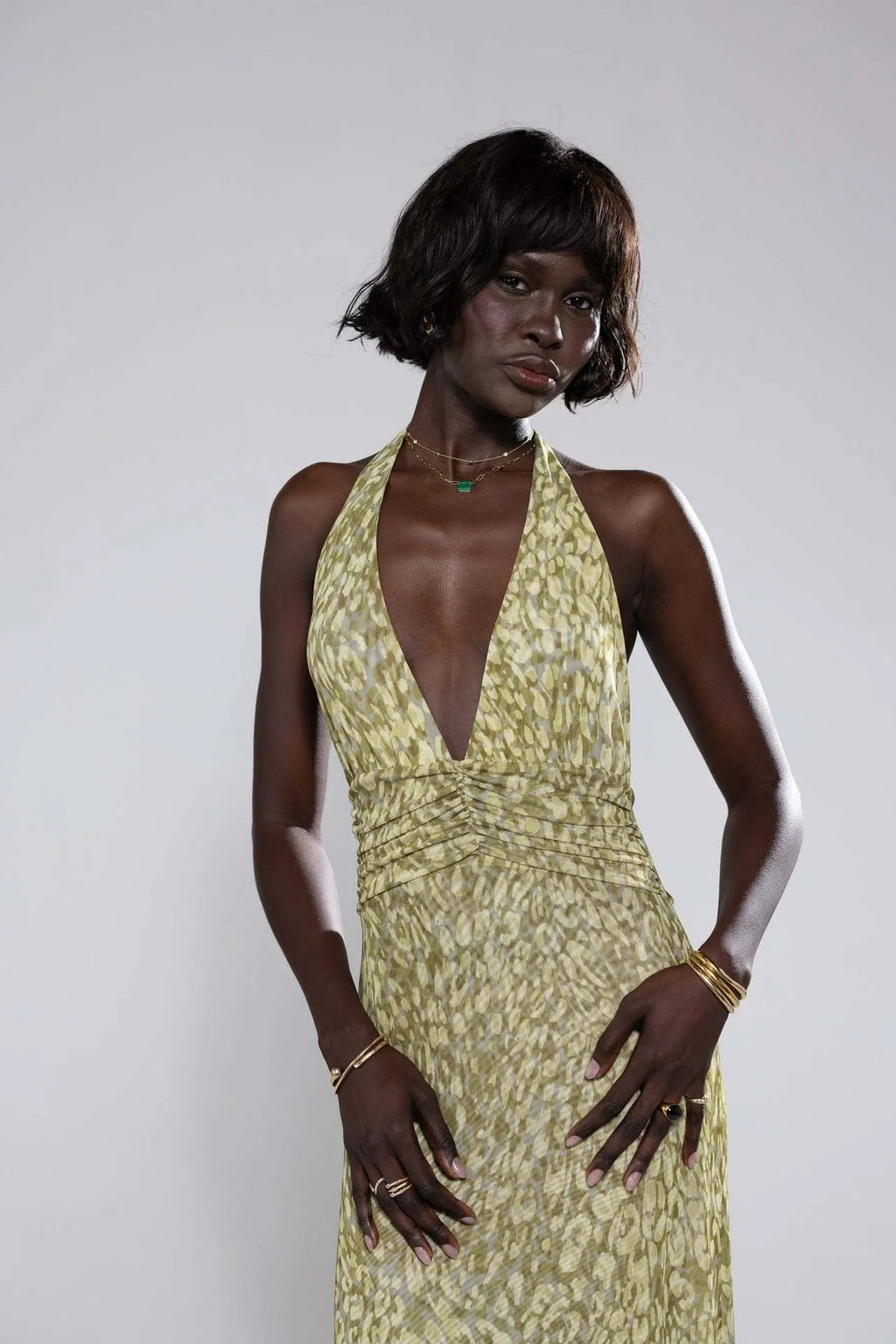 Nuvara | Triana | Vestido Largo de Lunares Mujer Halter Escote V Profundo